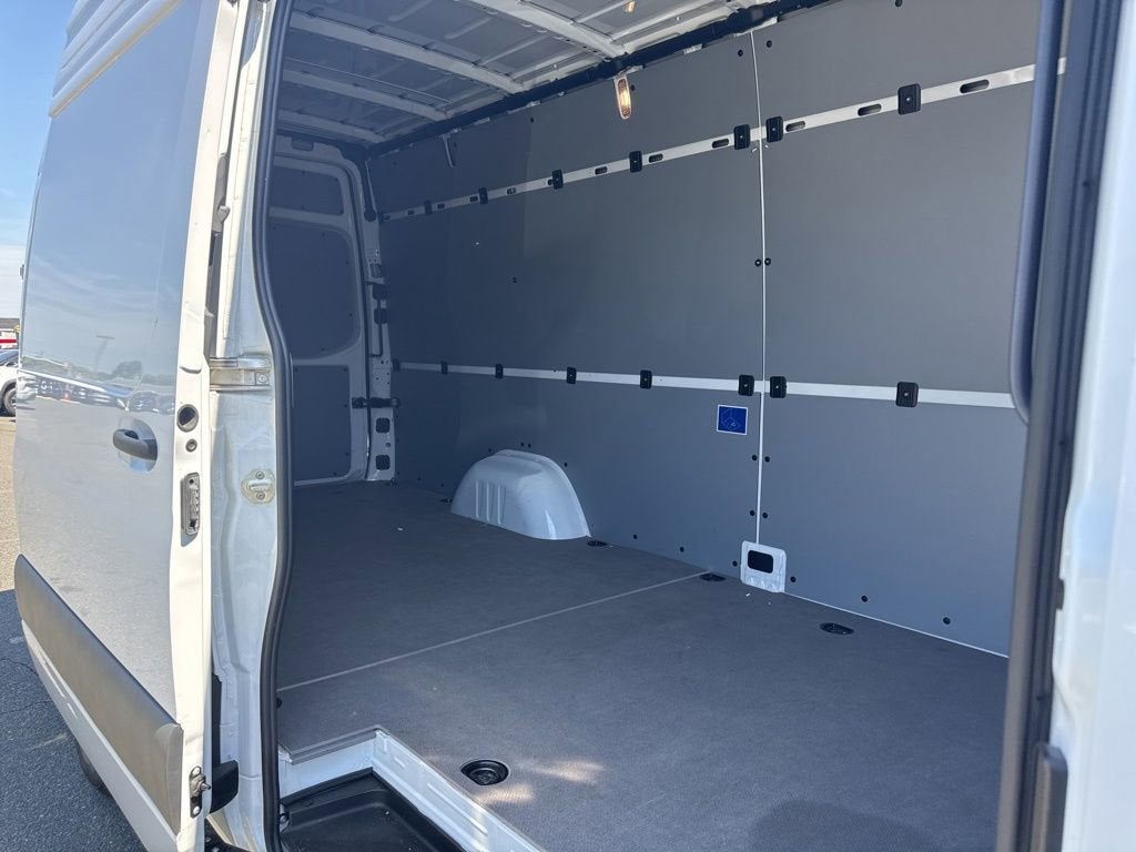 2025 Mercedes-Benz Sprinter 2500 High Roof 4-Cyl Diesel HO