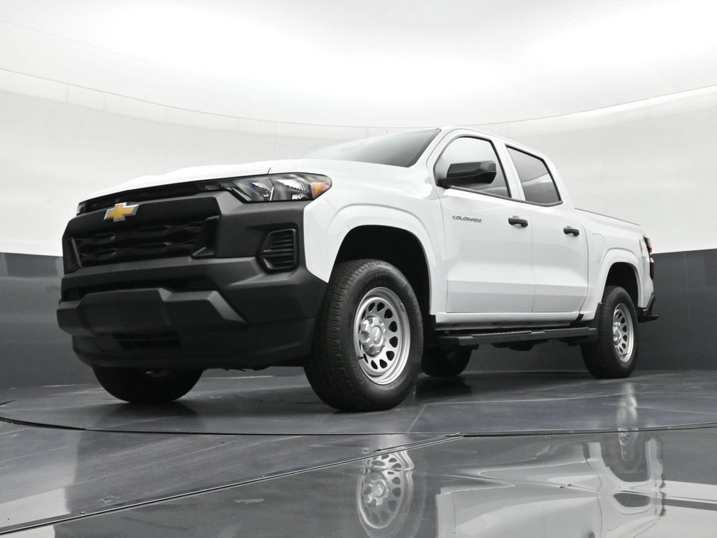 2024 Chevrolet Colorado WT