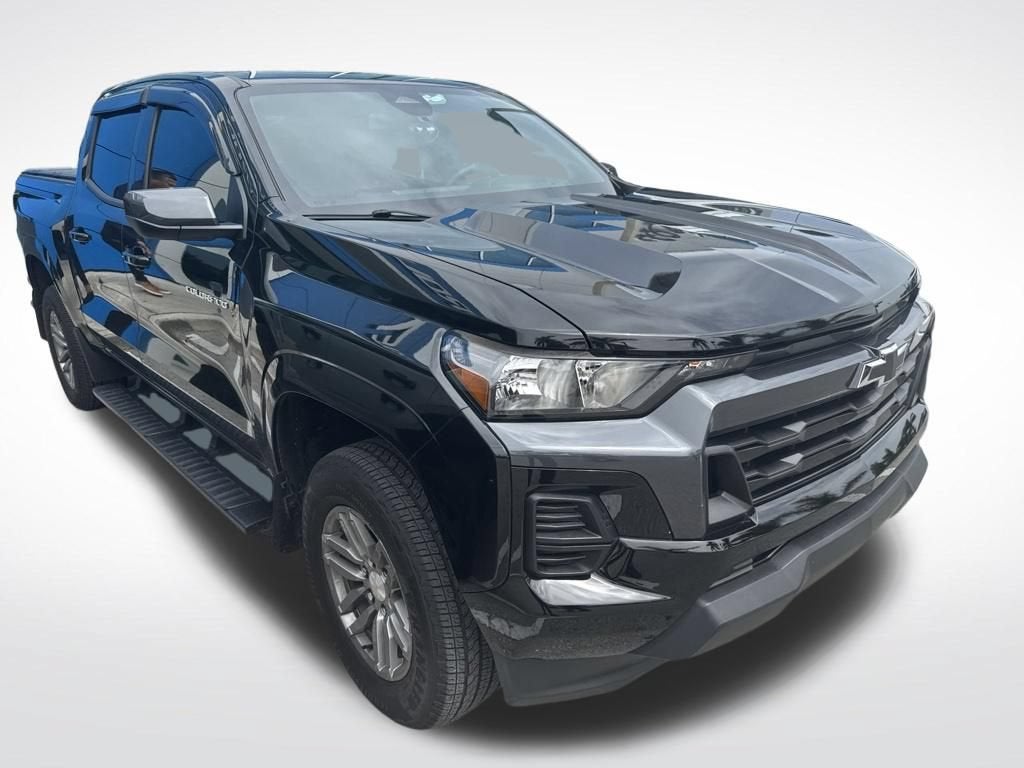 2025 Chevrolet Colorado WT/LT