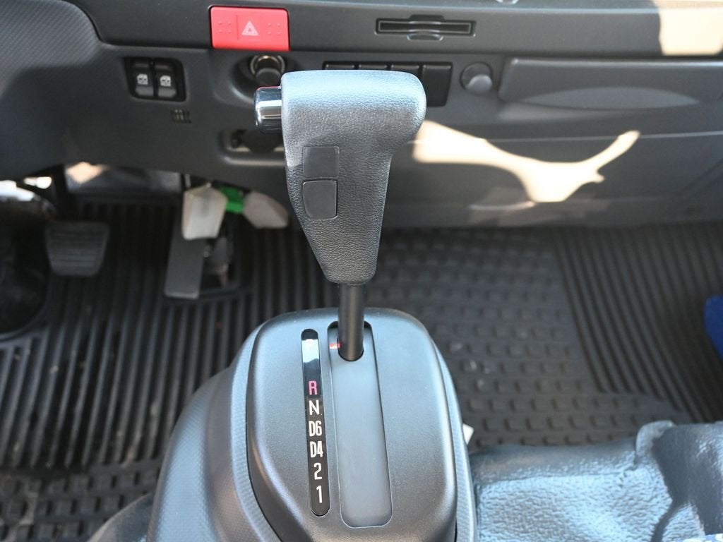 2025 Chevrolet Low Cab Forward 4500 Base