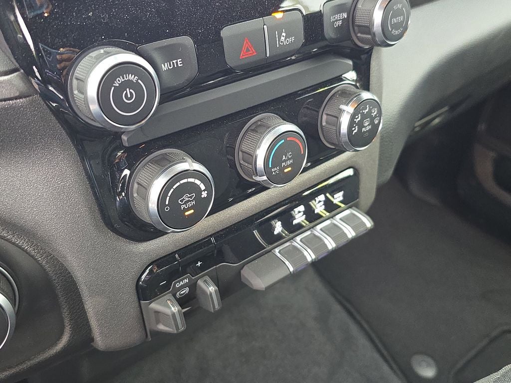 2025 RAM 1500 Tradesman