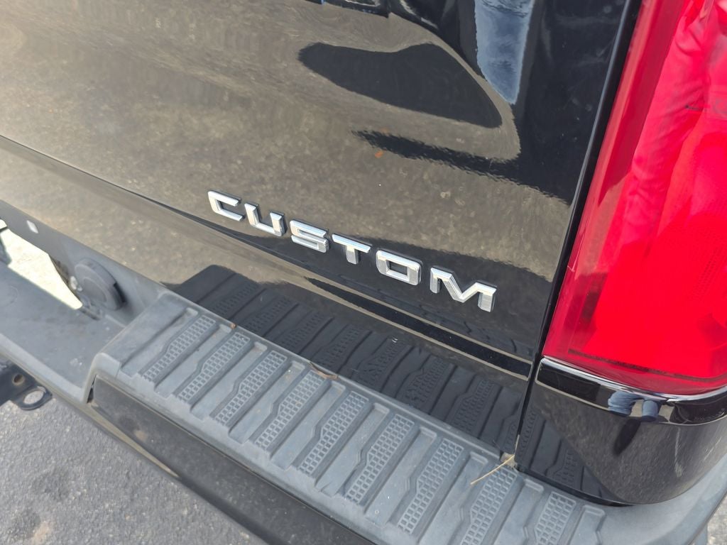 2020 Chevrolet Silverado 1500 Custom