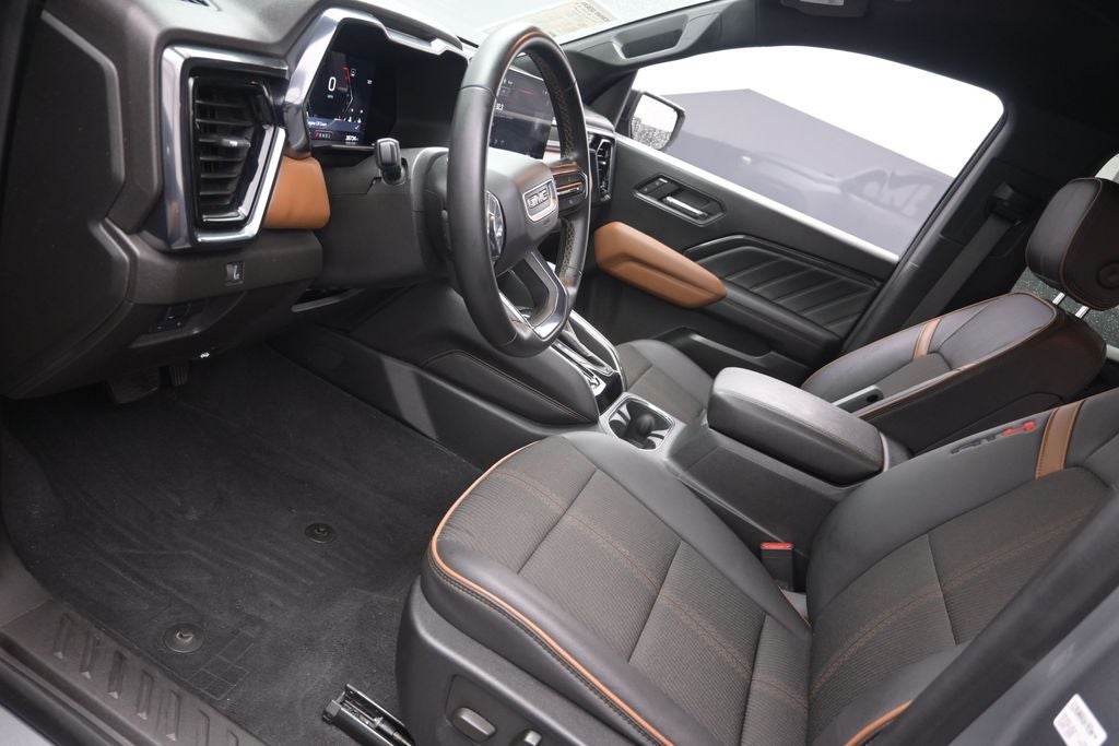 2023 GMC Canyon AT4