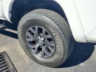 2022 Toyota Tacoma SR5 V6