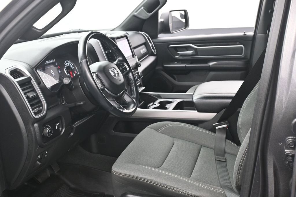 2022 RAM 1500 Big Horn Crew Cab 4x4 5'7" Box