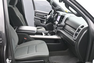 2022 RAM 1500 Big Horn Crew Cab 4x4 5'7" Box