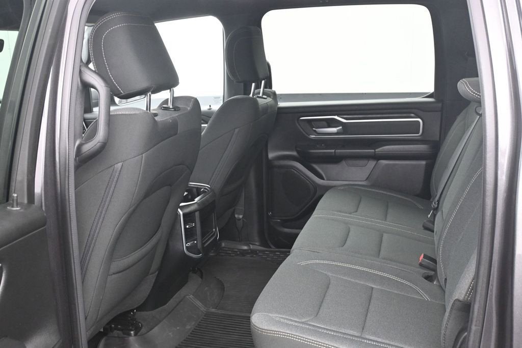 2022 RAM 1500 Big Horn Crew Cab 4x4 5'7" Box